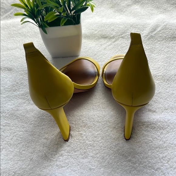 Antonio melani Yellow Heels Elegant Satin Design - Picture 3 of 13